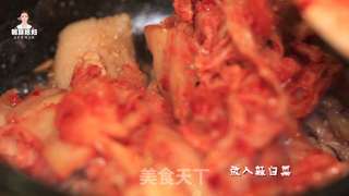 韩式辣白菜豆腐汤的做法步骤:6
