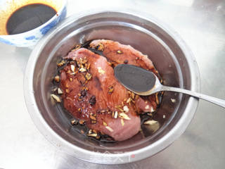 香煎猪颈肉的做法步骤:8