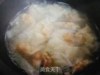 酸辣砂锅小馄饨的做法步骤:4