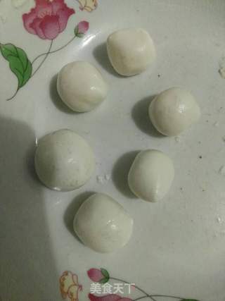 小米粥煮糯米丸子的做法步骤:4