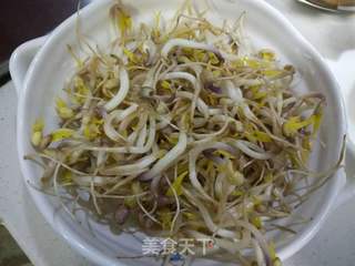 炝拌豆芽干豆腐的做法步骤:3