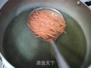 炝拌豆芽干豆腐的做法步骤：5