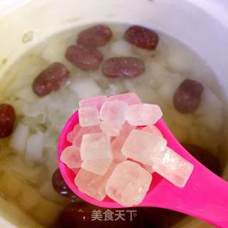 银耳雪梨红枣羹的做法步骤：5