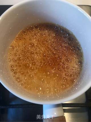 海盐焦糖酱太妃糖味的做法步骤:4