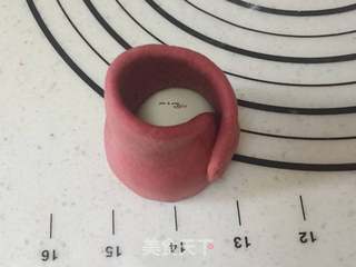 圣诞帽香菇香肠包的做法步骤:15