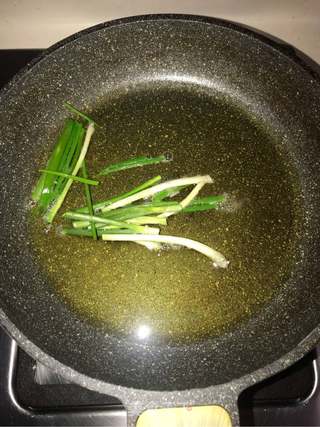 超正宗的广式腊味煲仔饭的做法步骤:5