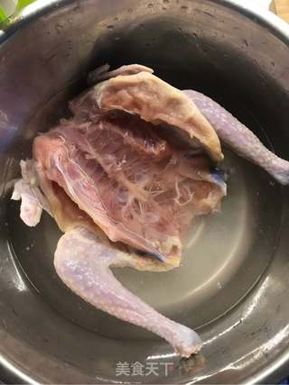 圣诞集锦二圣诞烤鸡的做法步骤:2