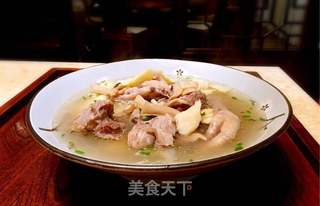 冬笋墨鱼骨头汤的做法步骤：5