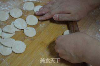 茴香大肉饺子的做法步骤:11