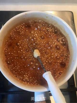 圣诞集锦一焦糖海盐淋面蛋糕的做法步骤:8