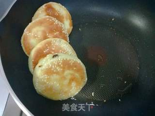 玉米面红糖麻酱烧饼的做法步骤:19