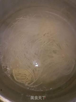 阳春面的做法步骤：2