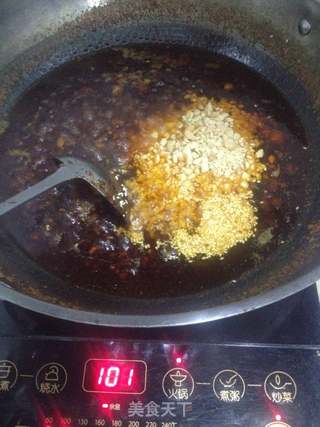 私房香辣牛肉酱的做法步骤:13