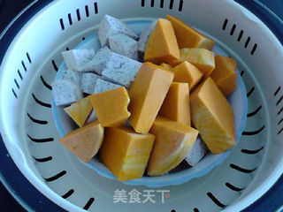 南瓜香芋奶饮的做法步骤:4