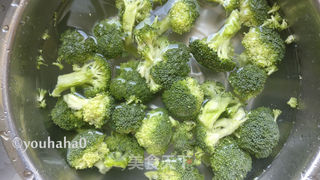 圣诞花环沙拉的做法步骤:2
