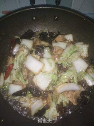 老厨帮菜:白菜木耳五花肉粉条的做法步骤:7