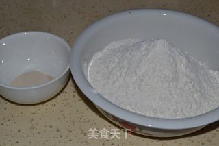 芝麻酱花卷的做法步骤：1