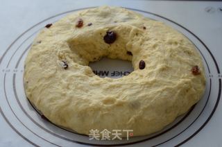 咕咕霍夫面包的做法步骤:7