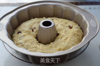 咕咕霍夫面包的做法步骤:8