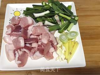 回锅肉片的做法步骤：1