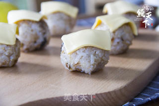 鳗天下美食之鳗鱼芝士饭团的做法步骤:5