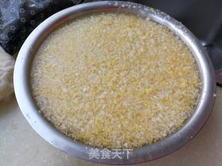 东北酸菜猪肉水饺的做法步骤:2