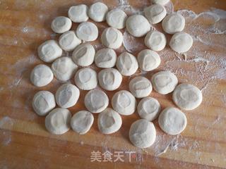 东北酸菜猪肉水饺的做法步骤:17