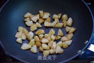 酸菜香肠焗土豆的做法步骤:5