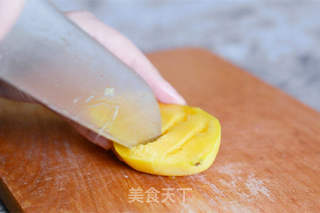 补脑的香蕉芒果杏仁汁的做法步骤：3