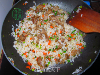 孜然羊肉炒饭的做法步骤:4