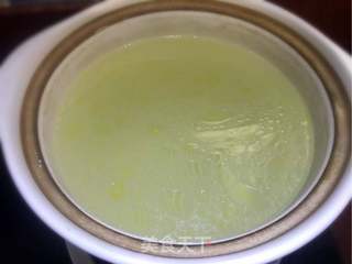 豌豆虾仁丸子汤的做法步骤:2
