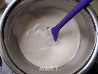 #烤箱美食#戚风杯子蛋糕的做法步骤:6