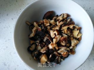 美味炒糯米饭的做法步骤:4