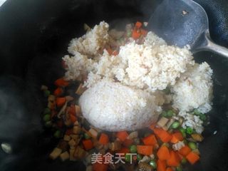 美味炒糯米饭的做法步骤:12