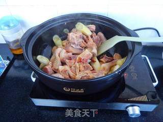 砂锅版地锅鸡的做法步骤:6
