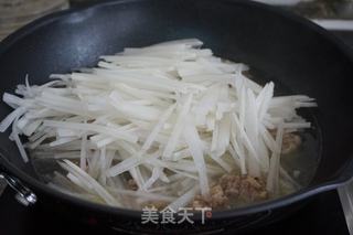萝卜丝肉丸汤的做法步骤:8