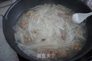 萝卜丝肉丸汤的做法步骤:9