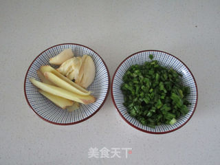 红烧带鱼的做法步骤:2