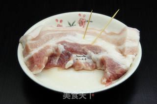 蜜汁烤五花肉的做法步骤:3
