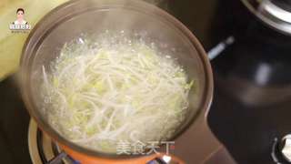 韩式辣白菜饺子的做法步骤:4