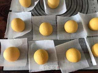 南瓜馒头的做法步骤:8
