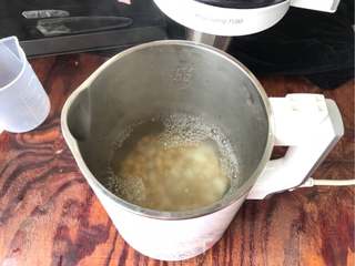 马蹄玉米豆浆的做法步骤:8