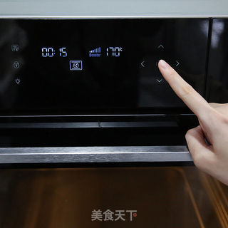 圣诞祝福装入饼干中——姜饼人的做法步骤:12