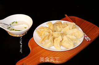 白菜鸡蛋馅水饺的做法步骤:7