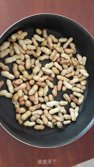 烤带皮花生的做法步骤：2