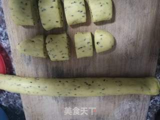 老面芝麻小馒头的做法步骤:8