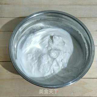 红丝绒蛋糕卷的做法步骤:5
