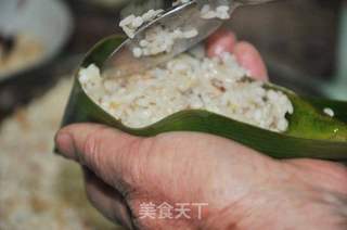 广东什锦咸粽的做法步骤:12