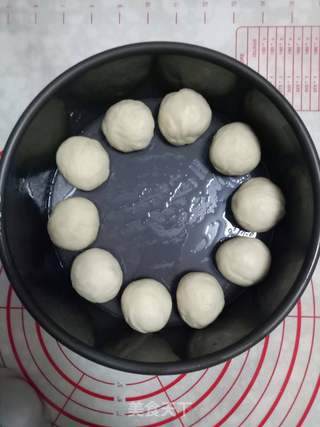 #烤箱美食#~松软牛奶面包的做法步骤:8