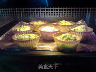 #烤箱美食#葡萄干牛油果马芬的做法步骤:11